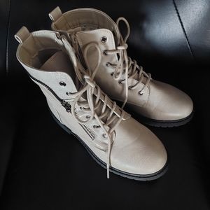 Womens  boots lace up and side zip